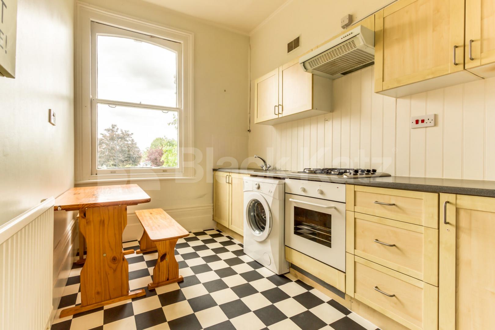 Spacious and full of character and short walking distance to the Broadway   Middle Lane, Crouch End